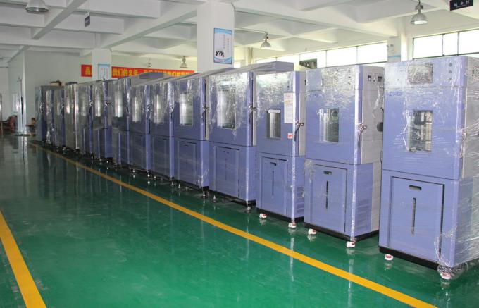 पर्यावरण SUS304 स्टील उच्च और निम्न तापमान चैंबर अनुकरण